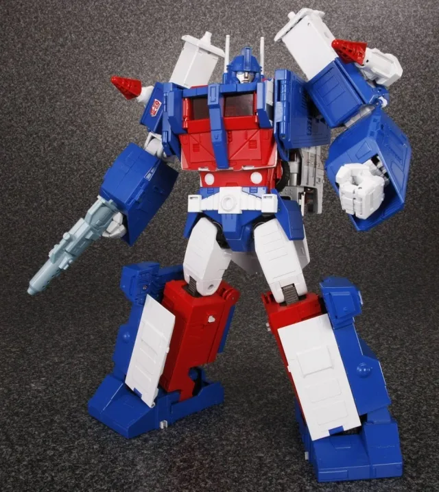 ウルトラマグナス　TRANSFORMERS MP-22 ULTRA MAGNUS MP-22 Ultra Magnus Perfect Edition with Trailer