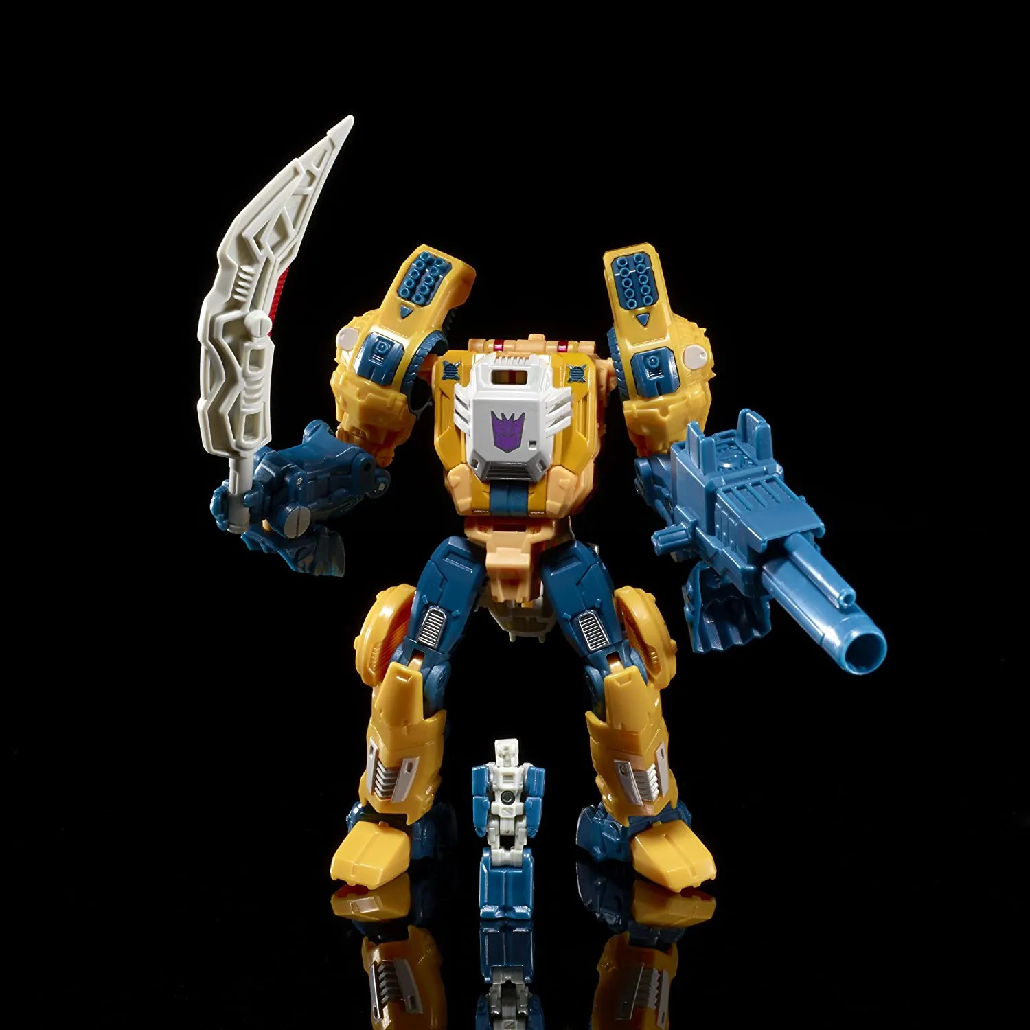 Wolfwire and Monxo | Titans Return Transformers Figure | TFSource
