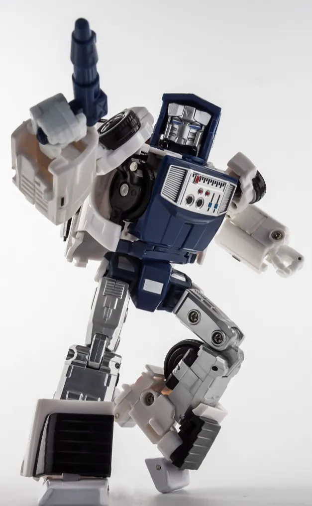 MM-7 Hatch Toy Version | X-Transbots