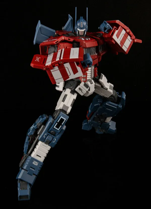 GDW-01 Ultra Maxmas | GCreation 3rd Party Stylized Figure | TFSource