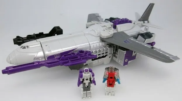 LG57 Octane | Takara Tomy Transformers Legends Figure | TFSource