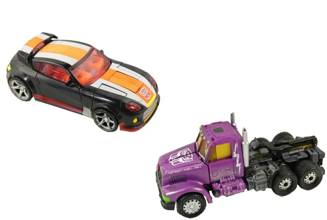 Optimus Prime and Kick-Out Shattered Glass Botcon Exclusive | Transformers Convention Botcon 2012