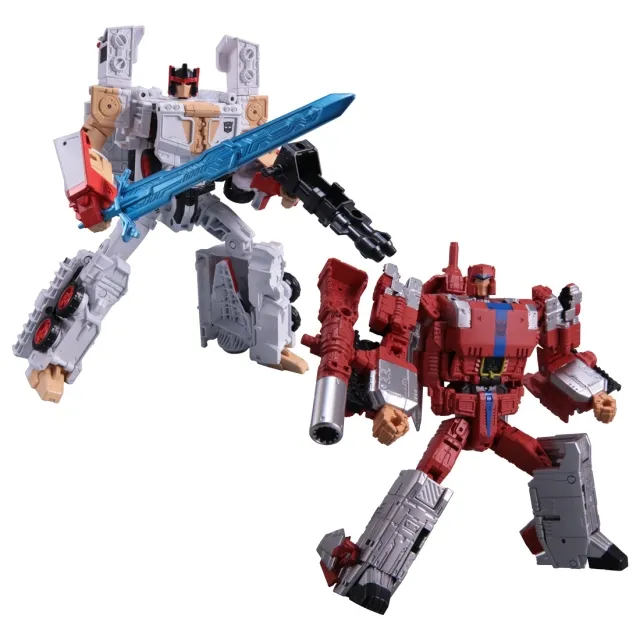 Optimus Prime Ryu and Megatron M. Bison | Transformers Street Fighter 2 | Transformers Collaborative