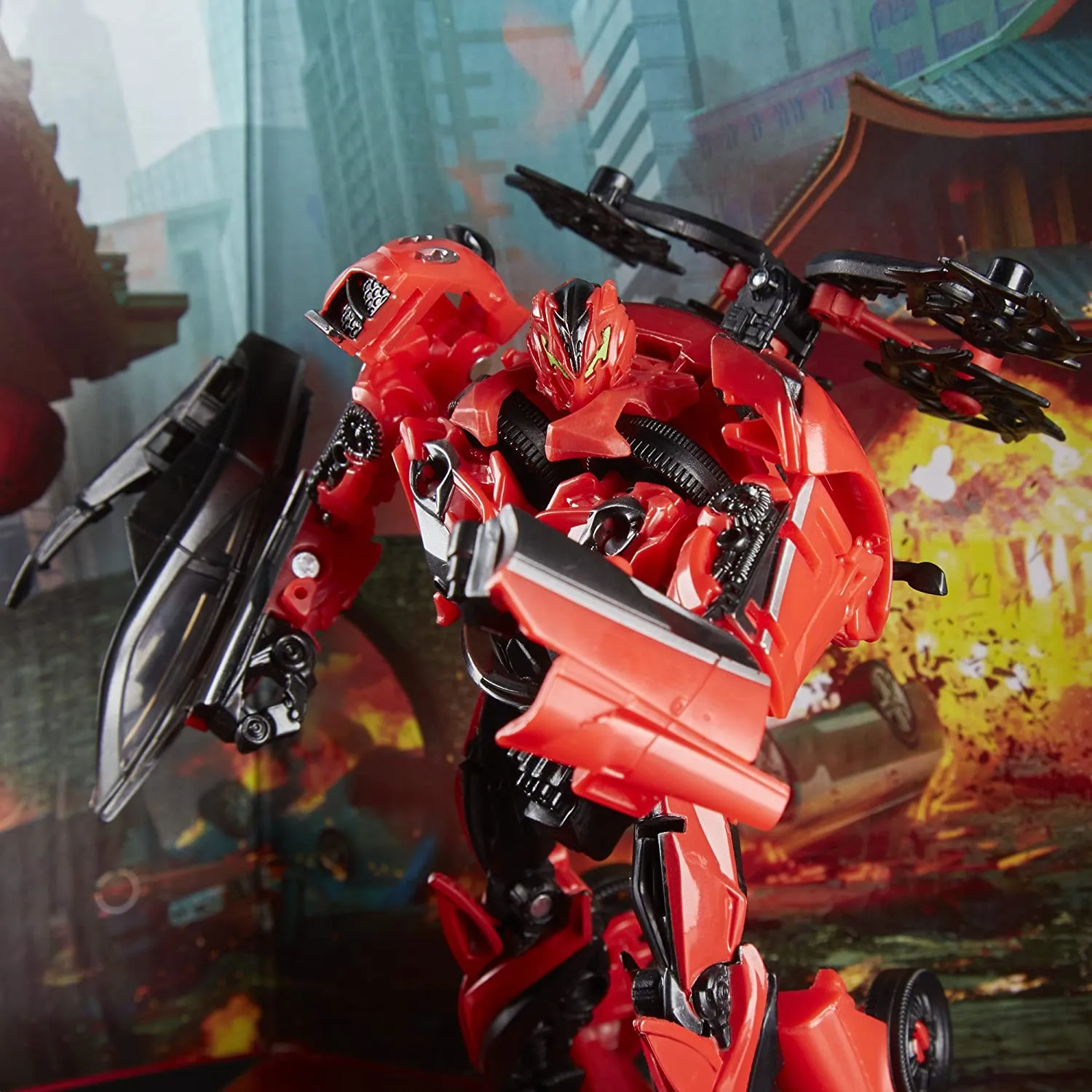 02 Stinger | Studio Series Transformers Figure | TFSource