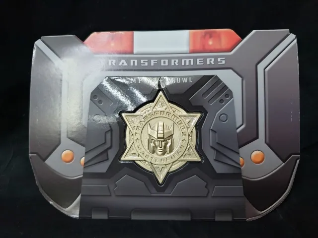 MP-17 Prowl Anime Version Collectors Coin | Transformers Masterpiece