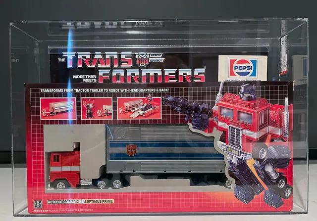 Transformers G1 Pepsi Optimus Prime | Hasbro