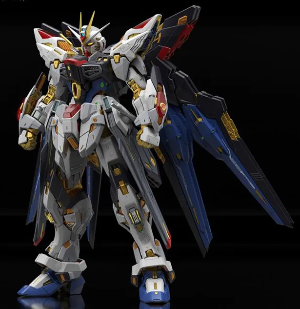 Strike Freedom Gundam Master Grade Extreme 1/100 Scale | Mobile Suit Gundam SEED Destiny | Bandai Spirits