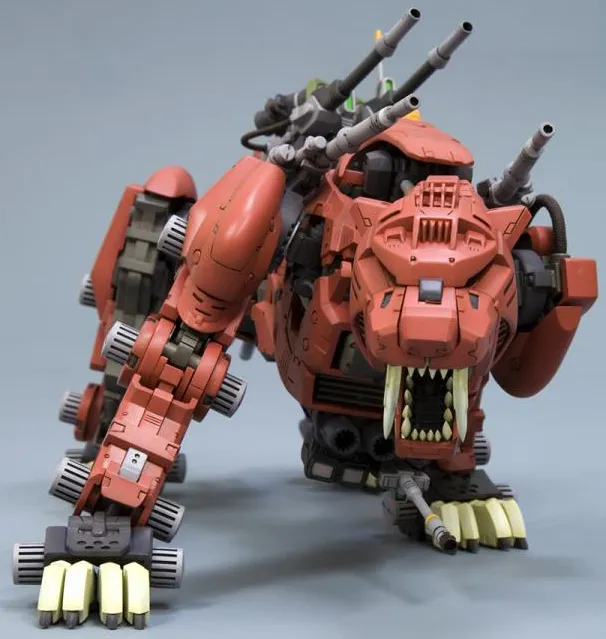 EZ-016 Saber Tiger Marking Plus Version | Zoids Model Kit by