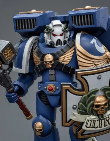 Ultramarines Vanguard Veteran with Thunder Hammer and Storm Shield