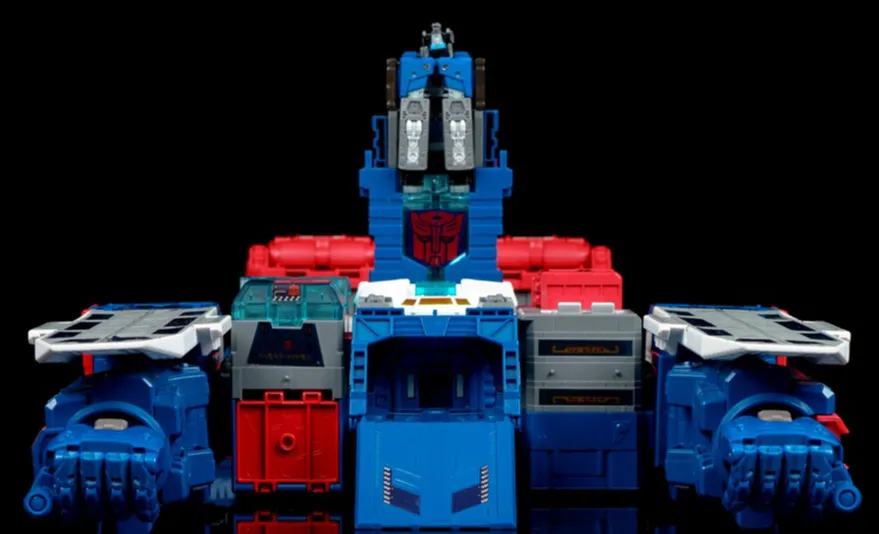 Fortress Maximus | Titans Return Transformers Figure | TFSource