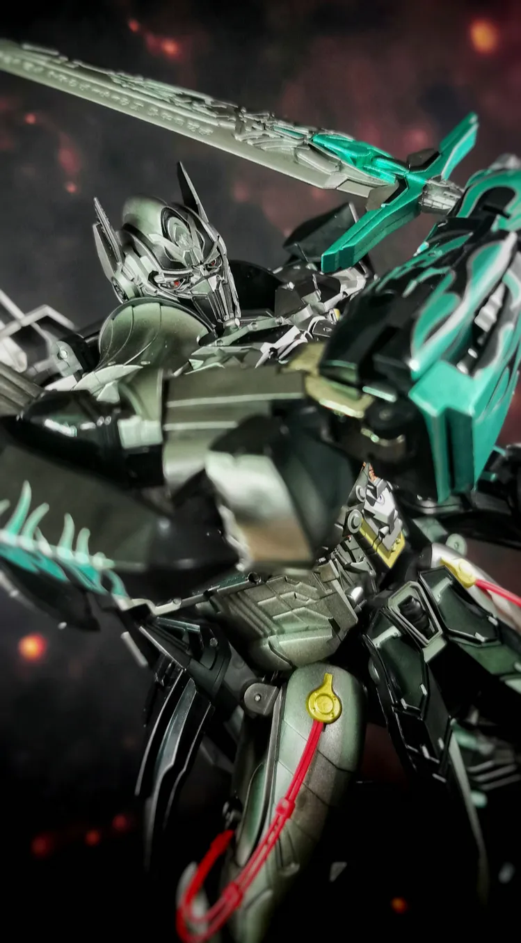 R-02B Challenger Black Version | Unique Toys 3rd Party Movie