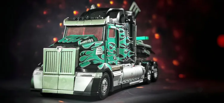 R-02B Challenger Black Version | Unique Toys 3rd Party Movie