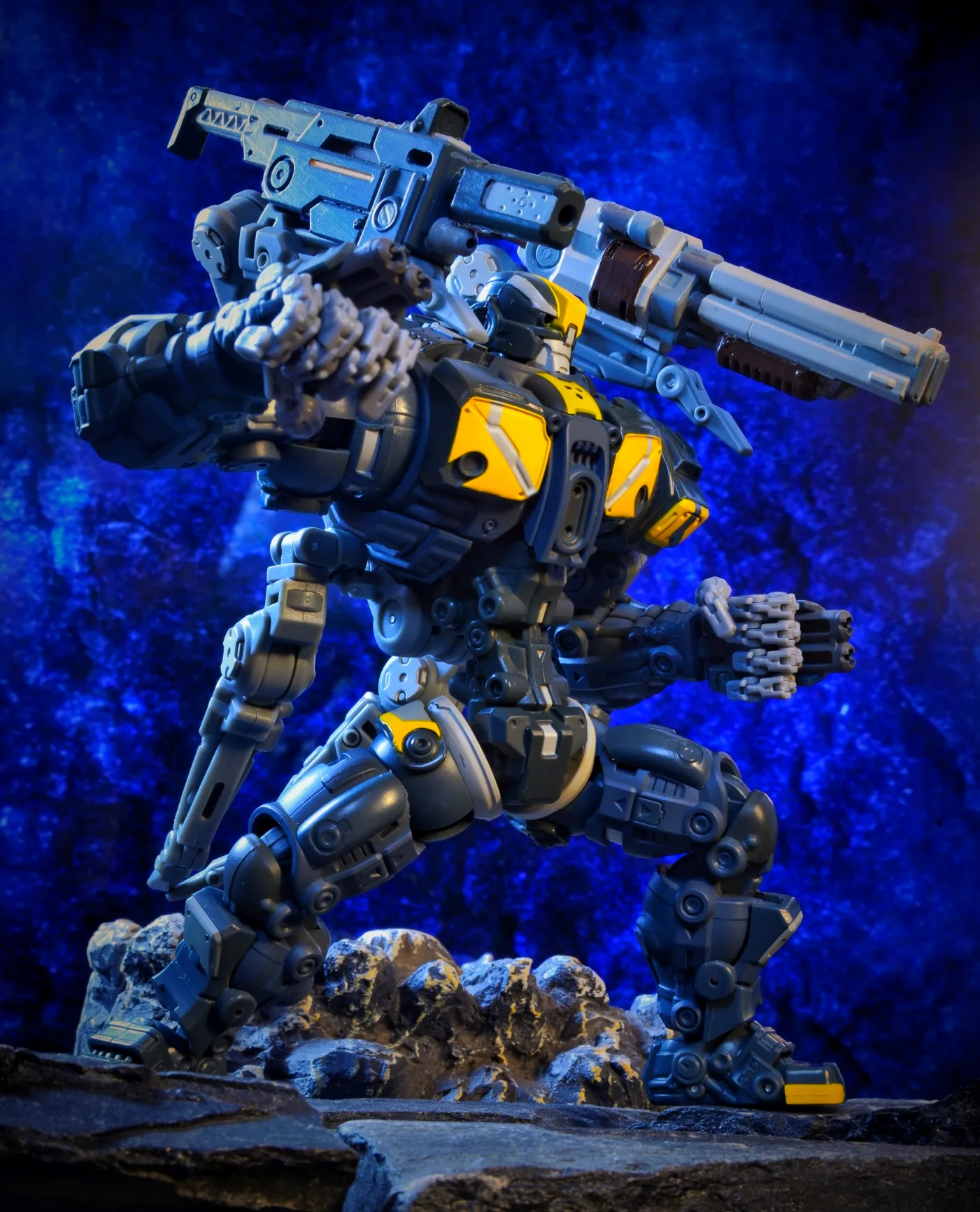 A02T Argus Tactical Version | Toy Notch Astrobots