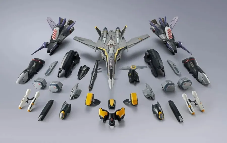 VF-25S Armored Messiah Valkyrie Ozma Lee Machine Revival Version