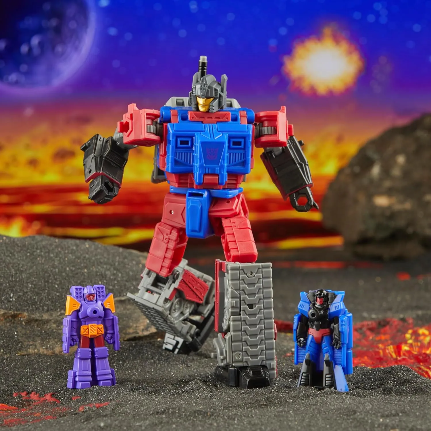G1 Universe Autobot Quake | Transformers Legacy Figure by Hasbro