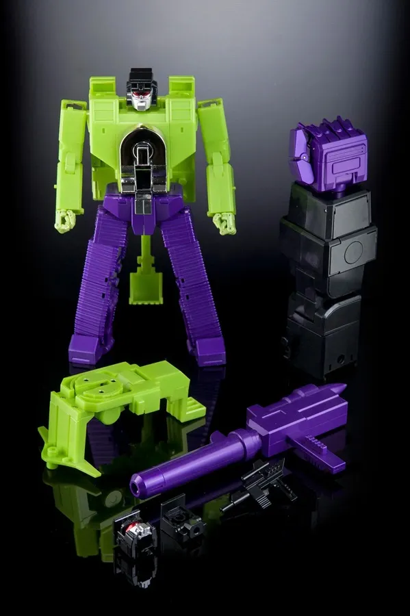 MX-44 Gravedigger | XTransbots 3rd Party MP-Scale Figure | TFSource
