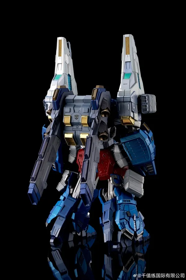 Ultra Magnus | Flame Toys Kuro Kara Kuri Transformers Figure