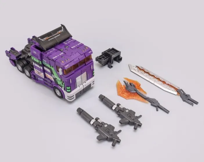 GDW-01C Ultra Maxmas Purple Version | GCreation 3rd Party Stylized