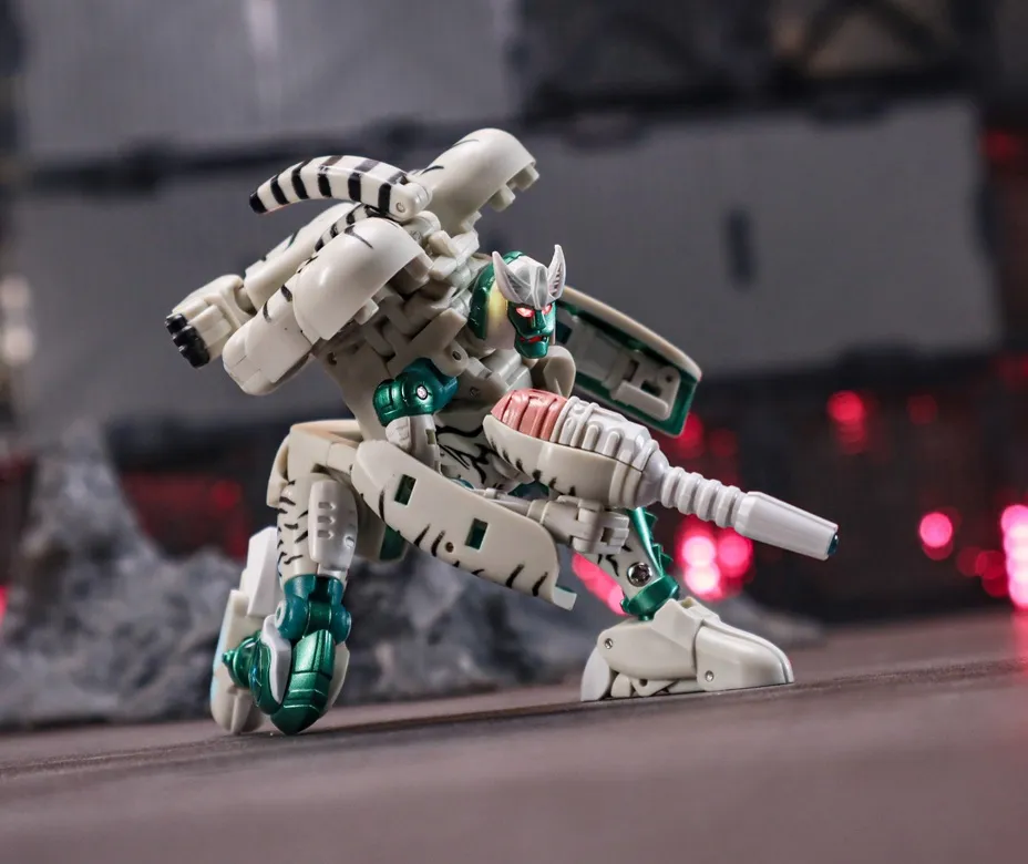 RT-04 Zhou Hu | Robot Toys