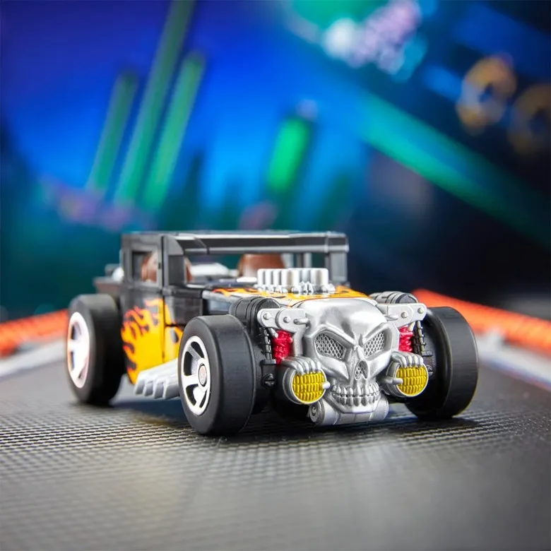 Bone Shaker Deluxe Class | Transformers x Hot Wheels