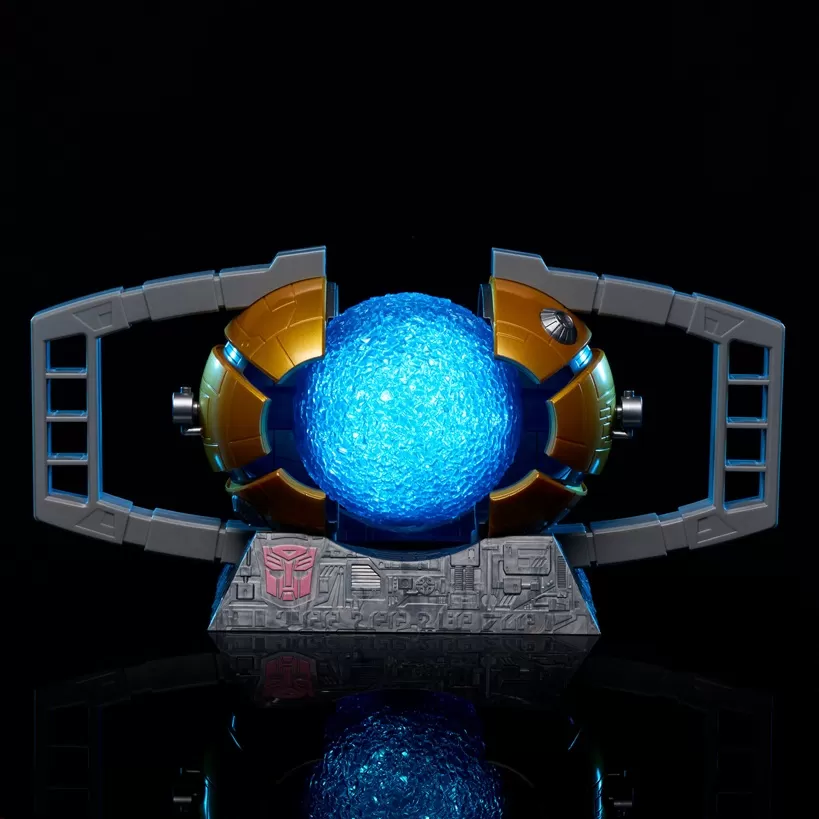 The Matrix of Leadership | Studio Series 86 Transformers Figure