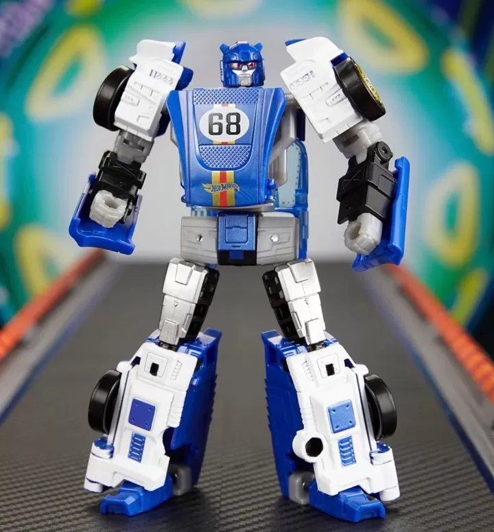 El Segundo Coupe Deluxe Class | Transformers x Hot Wheels