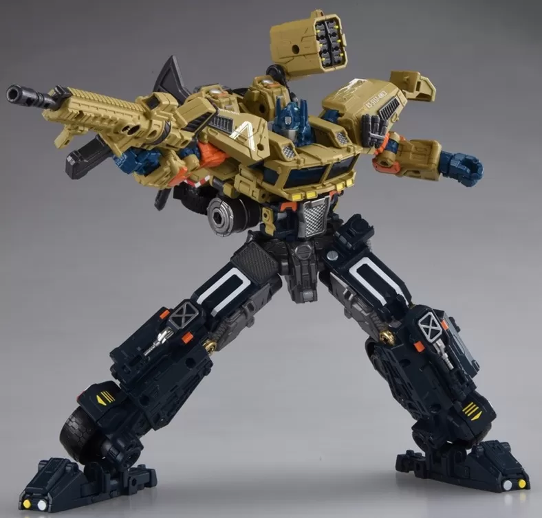 UM-02 Ultra Magnus 17-inch Figure | Transformers Ultimetal