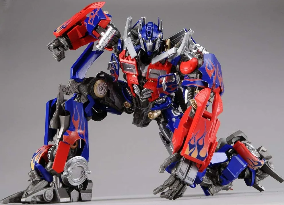 DMK-01 Optimus Prime | Dark of the Moon Transformers Figure | TFSource