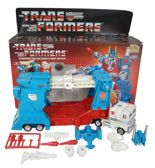 Ultra Magnus MIB 100% Complete