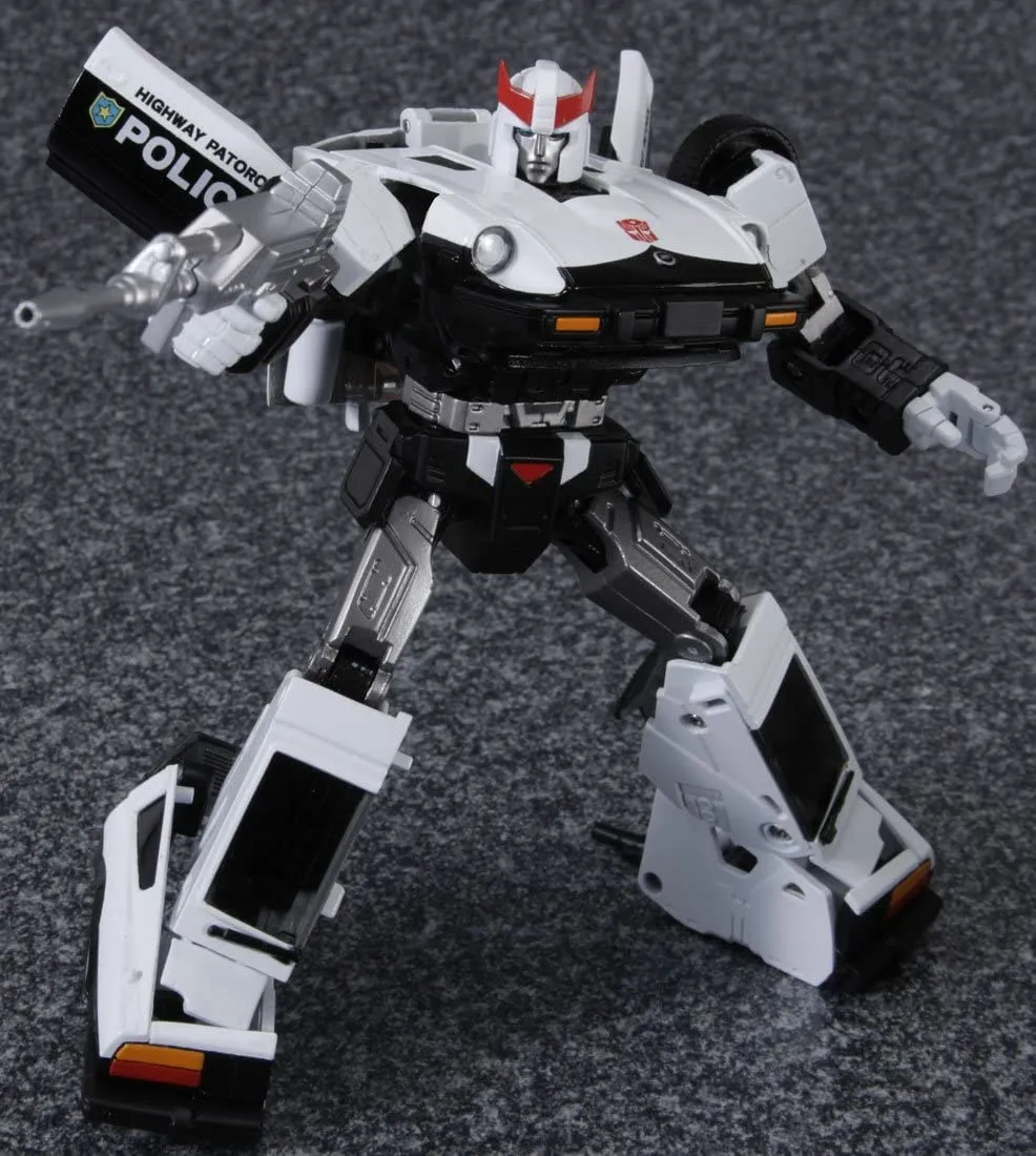 トランスフォーマー MP-17 Prowl　プロール　国内正規品 MP-17 Prowl | Masterpiece G1 Transformers Figure | TFSource