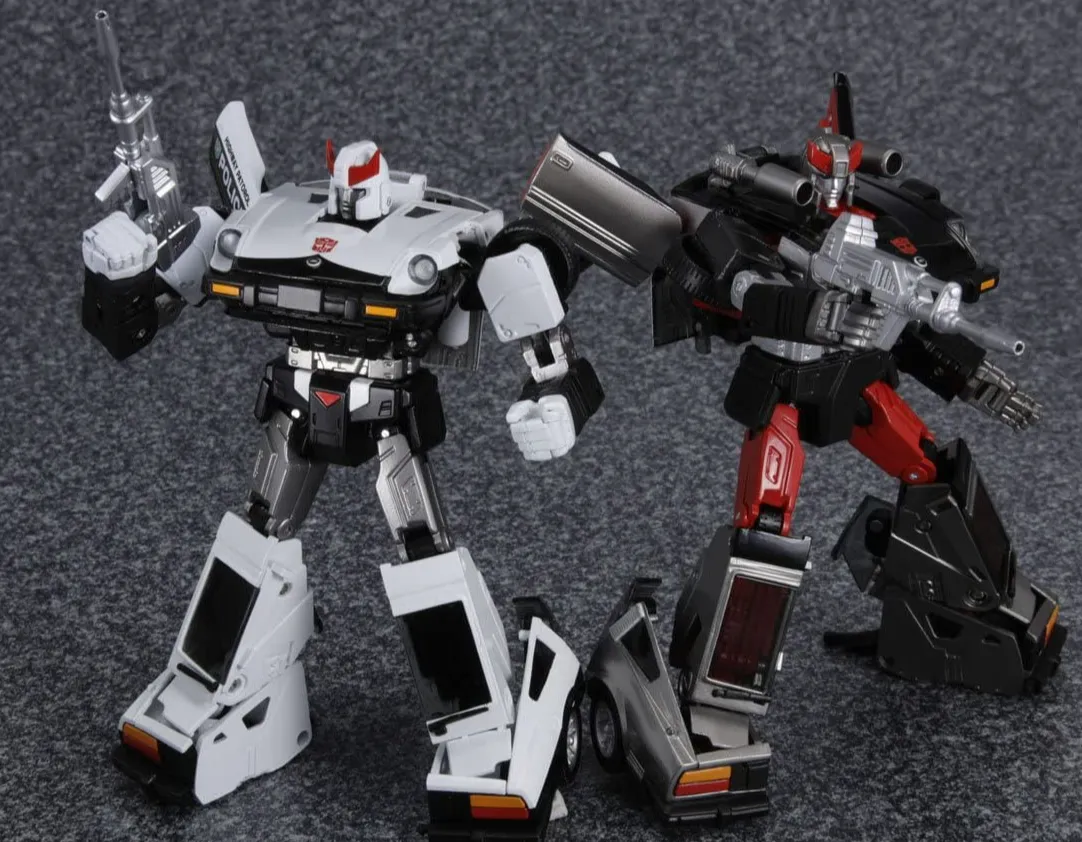 MP-17 Prowl | Masterpiece G1 Transformers Figure | TFSource