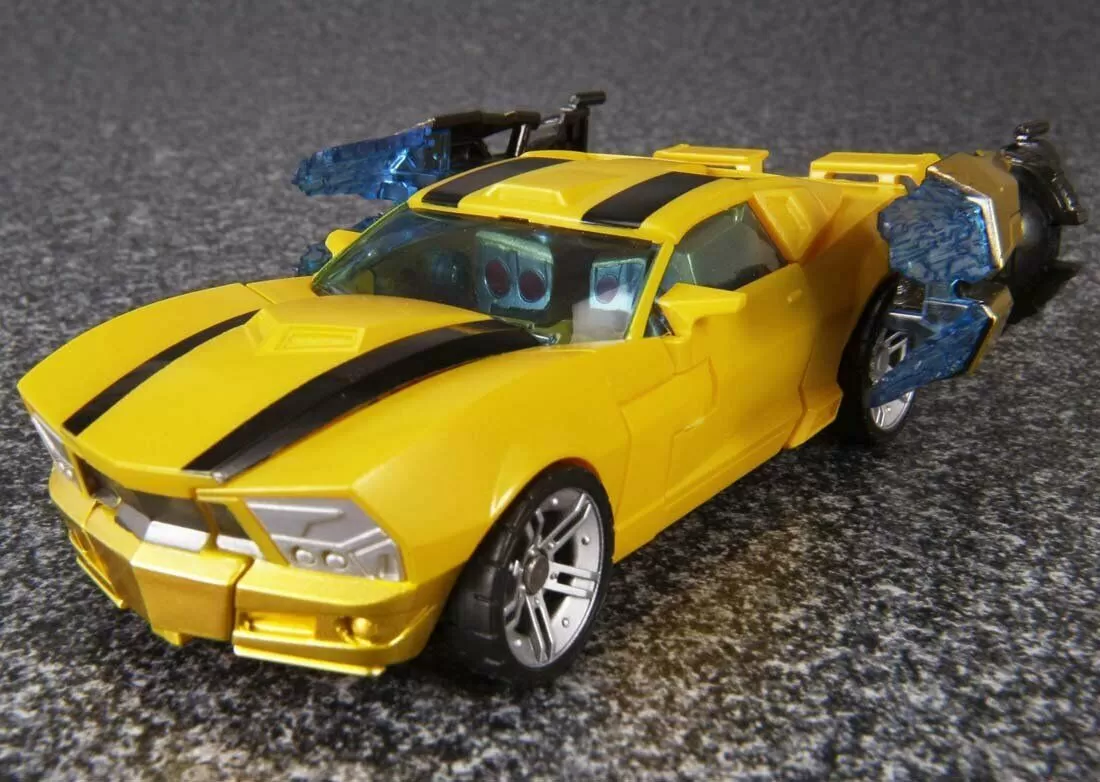 TG26 Bumblebee Gold Bug | Fall of Cybertron Transformers Figure