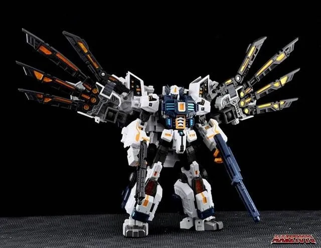 Hyper Novae | MakeToys | Battle Tanker
