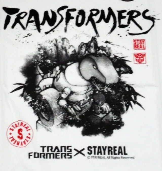 Grimlock T-shirt and Masterpiece Grimlock Apron Cybertron Con Exclusive | Transformers