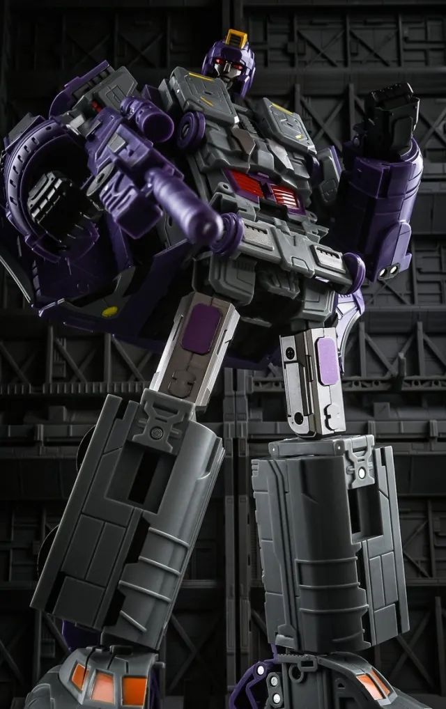 D05 Chigurh | DX9 Toys