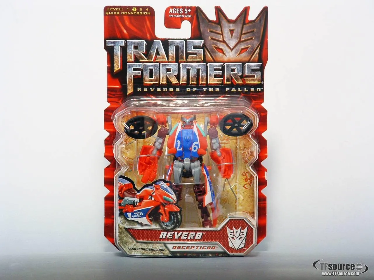 Promo Figurine Transformers Earthspark Step Flip "hasbro" chez Monoprix