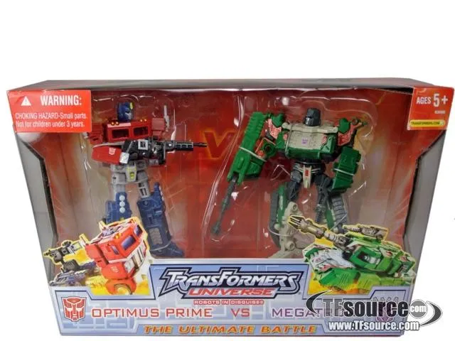 Deluxe Class Optimus Prime vs. Megatron Ultimate battle | Transformers Universe