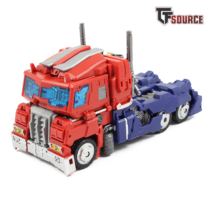MakeToys Cross Dimension Striker Manus