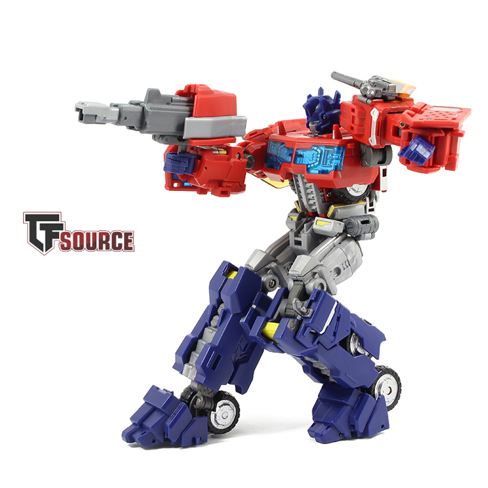 MakeToys Cross Dimension Striker Manus