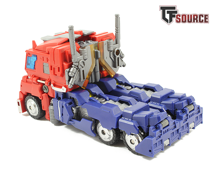 MakeToys Cross Dimension Striker Manus
