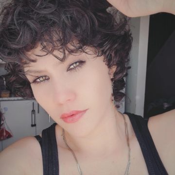 Anira Tamayo 