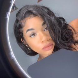 Mia
