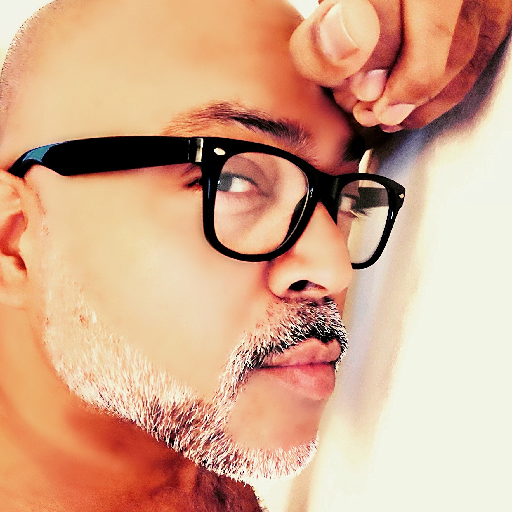 AMARU . Netherlands The Fashion Hero