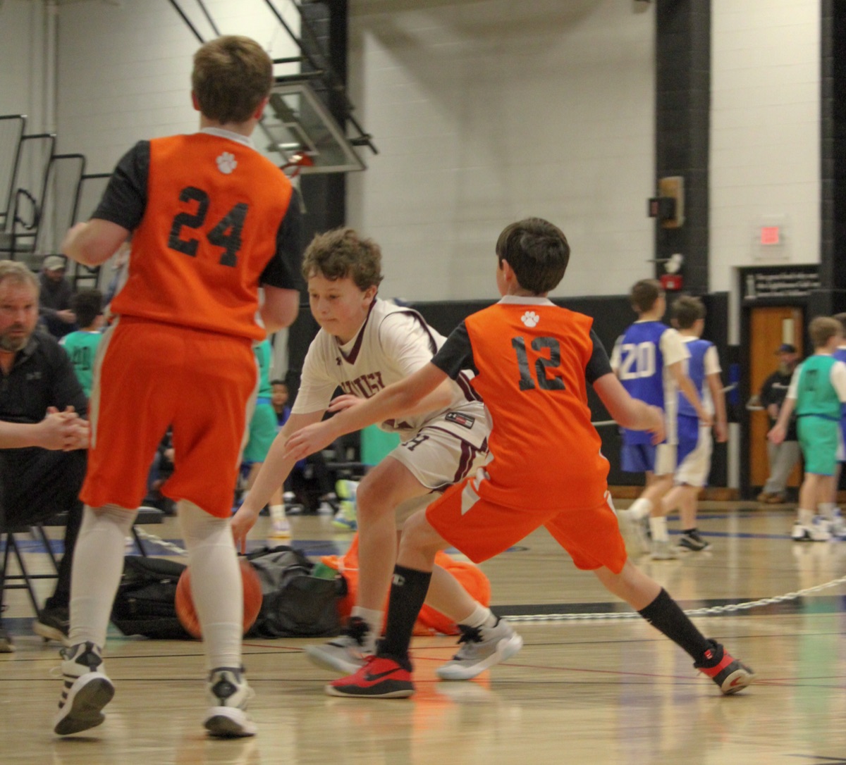 Housatonic Youth Basketball Home