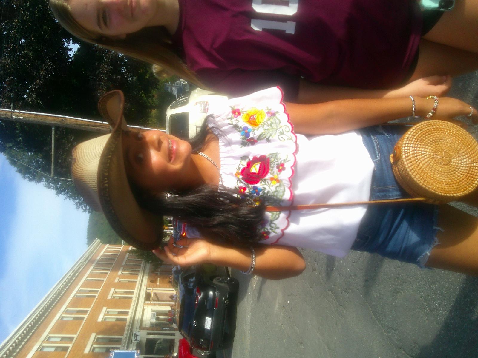 Cacica70@hotmail.com