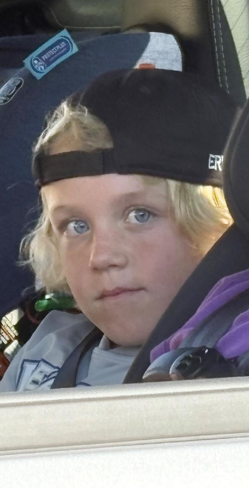 Anneliesebozyk@yahoo.com