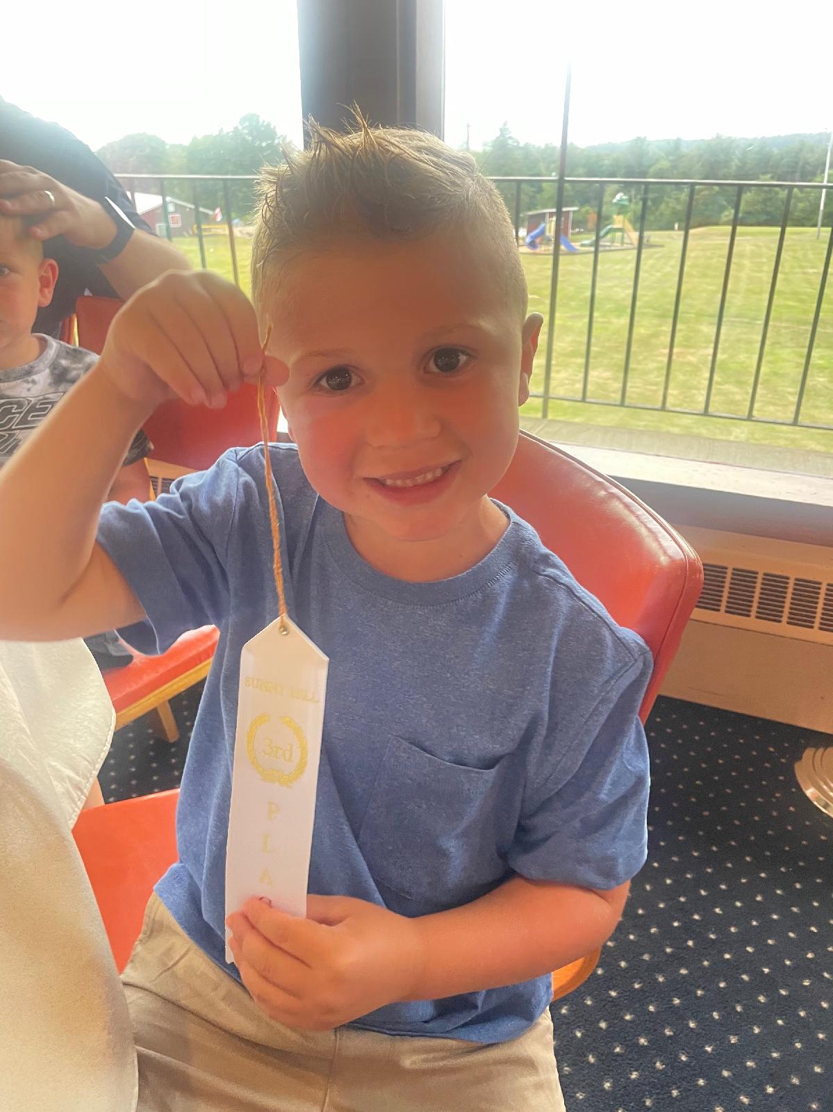 Lindsey.pariti@aol.com