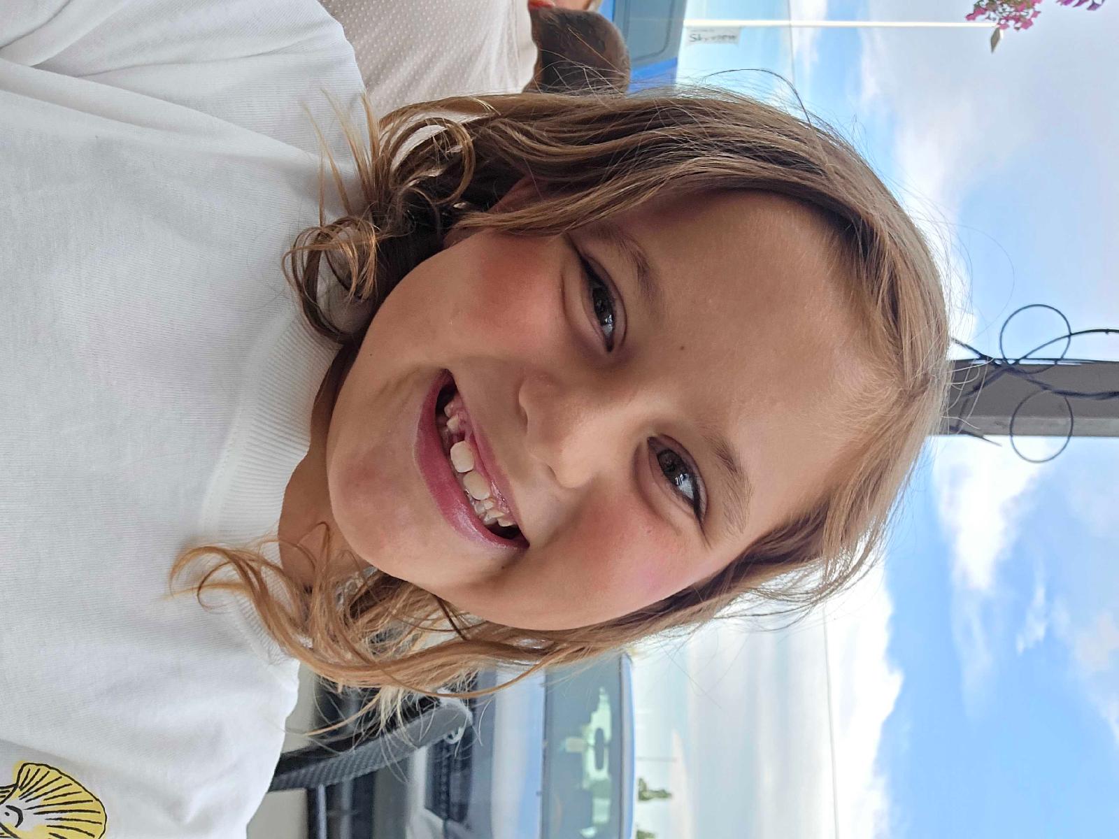 Jesuiskool+tps1@hotmail.com