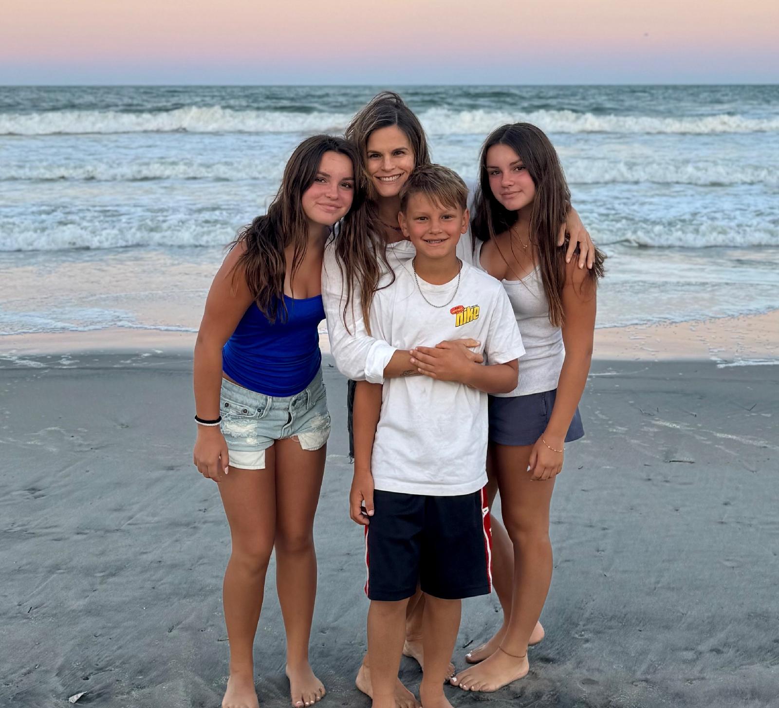 carriespilecki@gmail.com