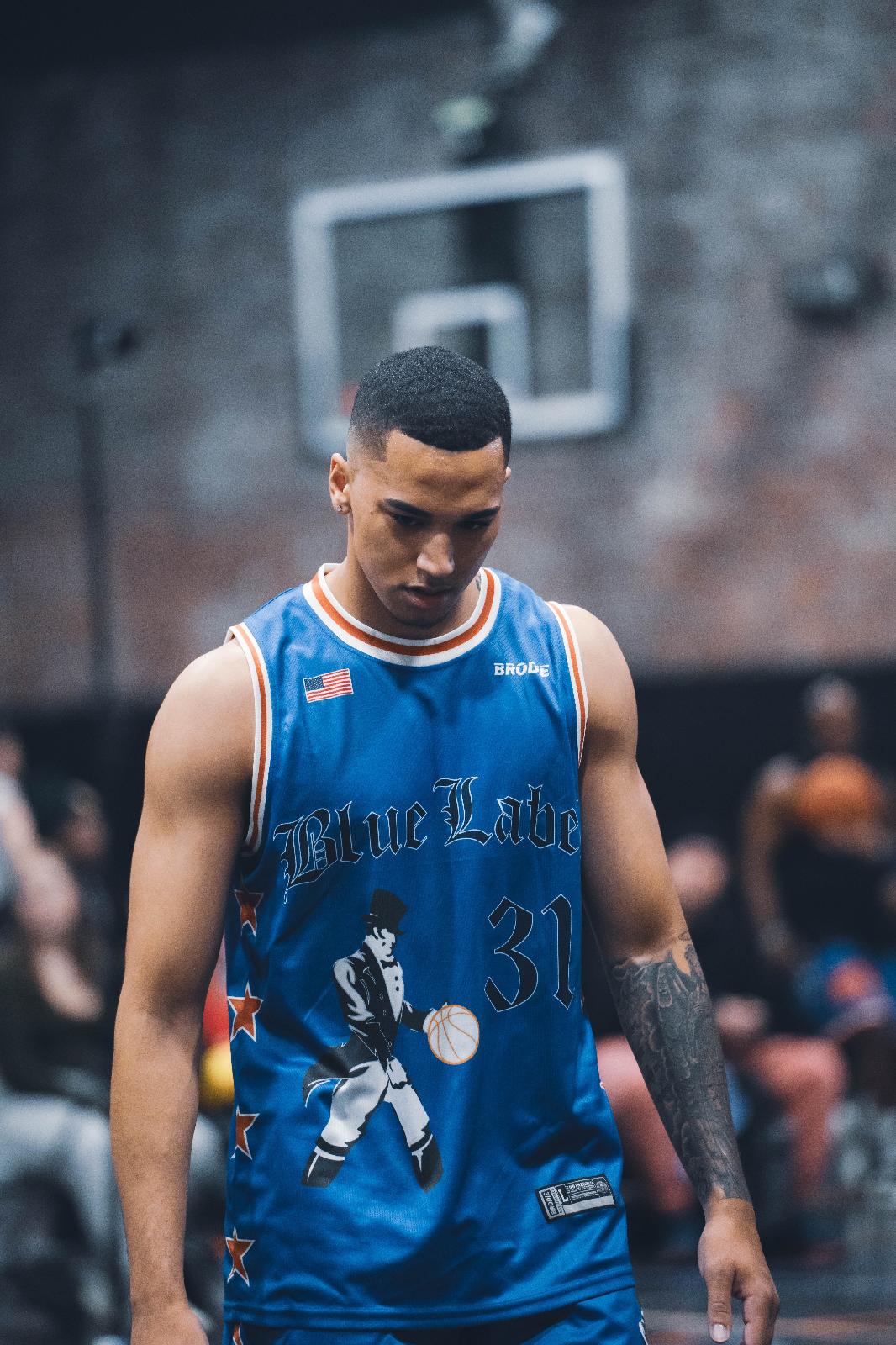 tommyovalle20@icloud.com